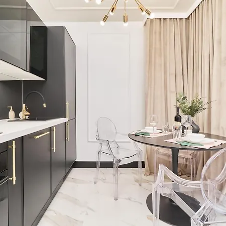 Appartamento Deluxe Studio Braniborska Near Market Square -with Free Garage By Renters Breslavia